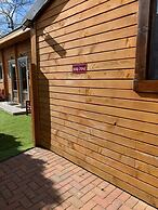 Immaculate Cabin 5 Mins to Inverness Dog Friendly
