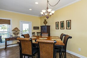 Pelican Pass by ALBVR