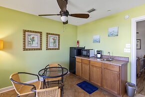 Pelican Pass by ALBVR