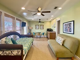 Pelican Pass by ALBVR