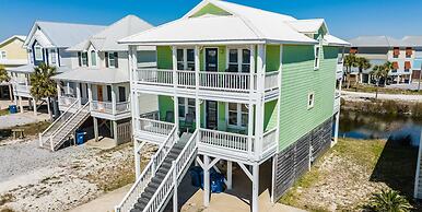 Pelican Pass by ALBVR