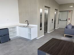 BEE Suites San Jose - Escalante