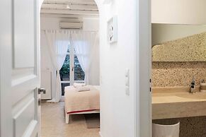 Modern Cycladic Style Villa Xara