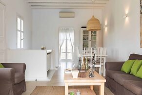 Modern Cycladic Style Villa Xara