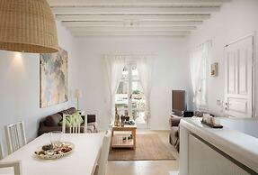 Modern Cycladic Style Villa Xara