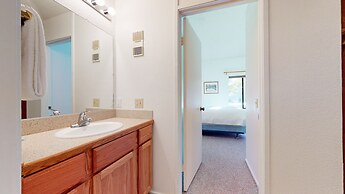 Summit 293 Bright, Spacious with Under Ground Parking, Walk to Eagle L