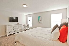 Storey Lake Dream Home With Gorgeous Lake View! 6 Bedroom Home by RedA