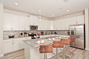 Storey Lake Dream Home With Gorgeous Lake View! 6 Bedroom Home by RedA