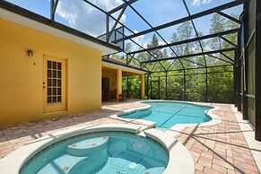 Calabria 4 Bedrooms With Pool 3400cl 4 Home by Redawning