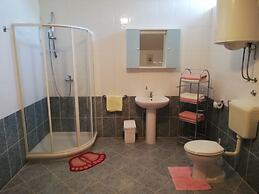 Villa Valeta 500 Meters From the Beach