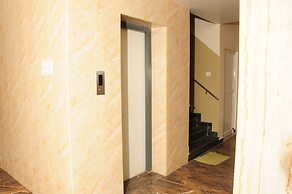 Hotel Rathnavel Towers