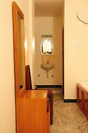 Hotel Rathnavel Towers