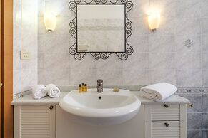 San Pietro House by Studio Vita