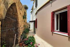 Veneris Residence 2-bedroom Apartment in Chania