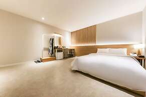 Hotel N7 Daejeon Bus Terminal