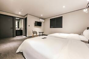 Hotel N7 Daejeon Bus Terminal