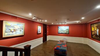 Cat Cat Galerie d'Art