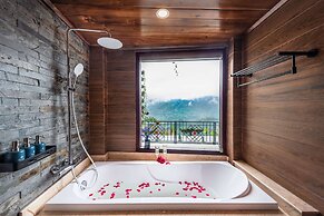 Cat Cat Galerie d'Art