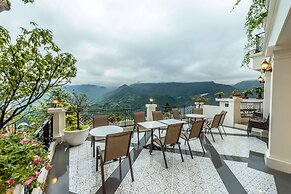 Cat Cat Galerie d'Art