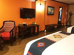 Cat Cat Galerie d'Art