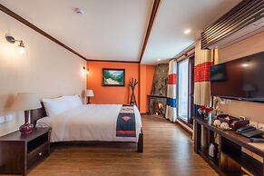 Cat Cat Galerie d'Art