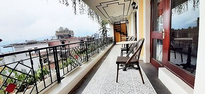 Cat Cat Galerie d'Art