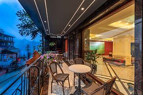 Cat Cat Galerie d'Art