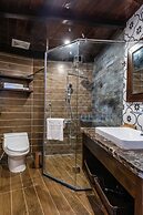 Cat Cat Galerie d'Art