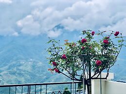 Cat Cat Galerie d'Art