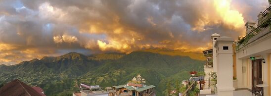 Cat Cat Galerie d'Art