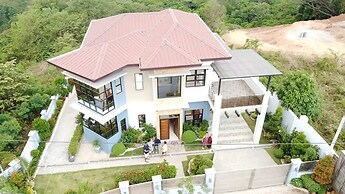 Luxury Villa at Mariveles Bataan, Philippines, Ph