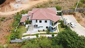 Luxury Villa at Mariveles Bataan, Philippines, Ph