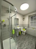 Private Garden Rooftop Terrace With hot tub