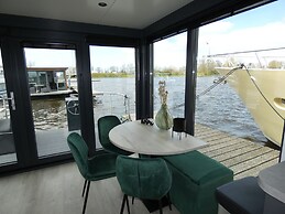Havenlodge+ 3 People Luxury House
