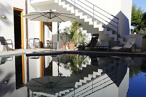 Sicily 2 - 3 - 4 Person With Pool