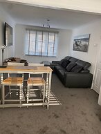 Riverside Park Ground Floor Apartment - St Neots