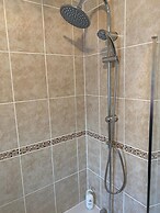 Riverside Park Ground Floor Apartment - St Neots
