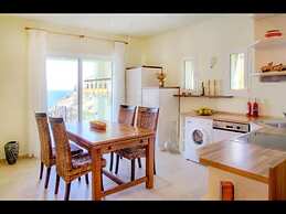 Villa Ares With Private Pool and a Spectacular Seaview 150m From the B