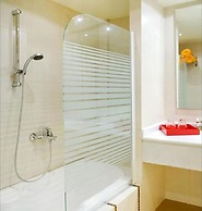 Villa Ares With Private Pool and a Spectacular Seaview 150m From the B