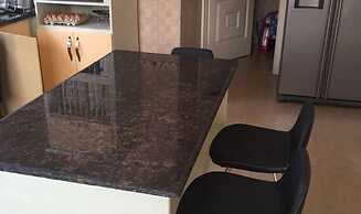 Rasta Tees Place - Standard