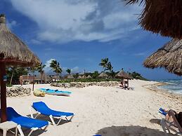 Luxurious Tulum Terrazas 2-bedroom Condominiuml