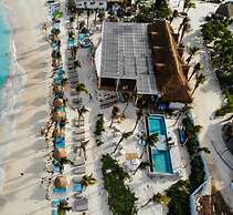 Luxurious Tulum Terrazas 2-bedroom Condominiuml