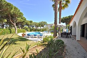 Close to Amenities, Free air Conditioning and Wi-fi