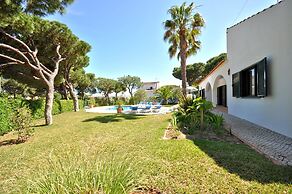 Close to Amenities, Free air Conditioning and Wi-fi