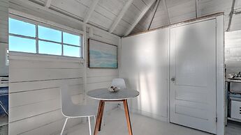 Bungalow 4 - 1br, Waterfront