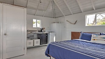 Bungalow 4 - 1br, Waterfront