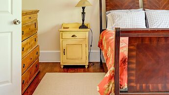 Traditional East Hampton Estate