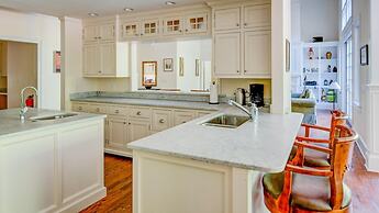 Traditional East Hampton Estate