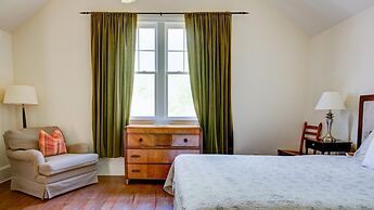 Traditional East Hampton Estate