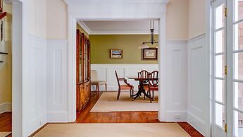 Traditional East Hampton Estate